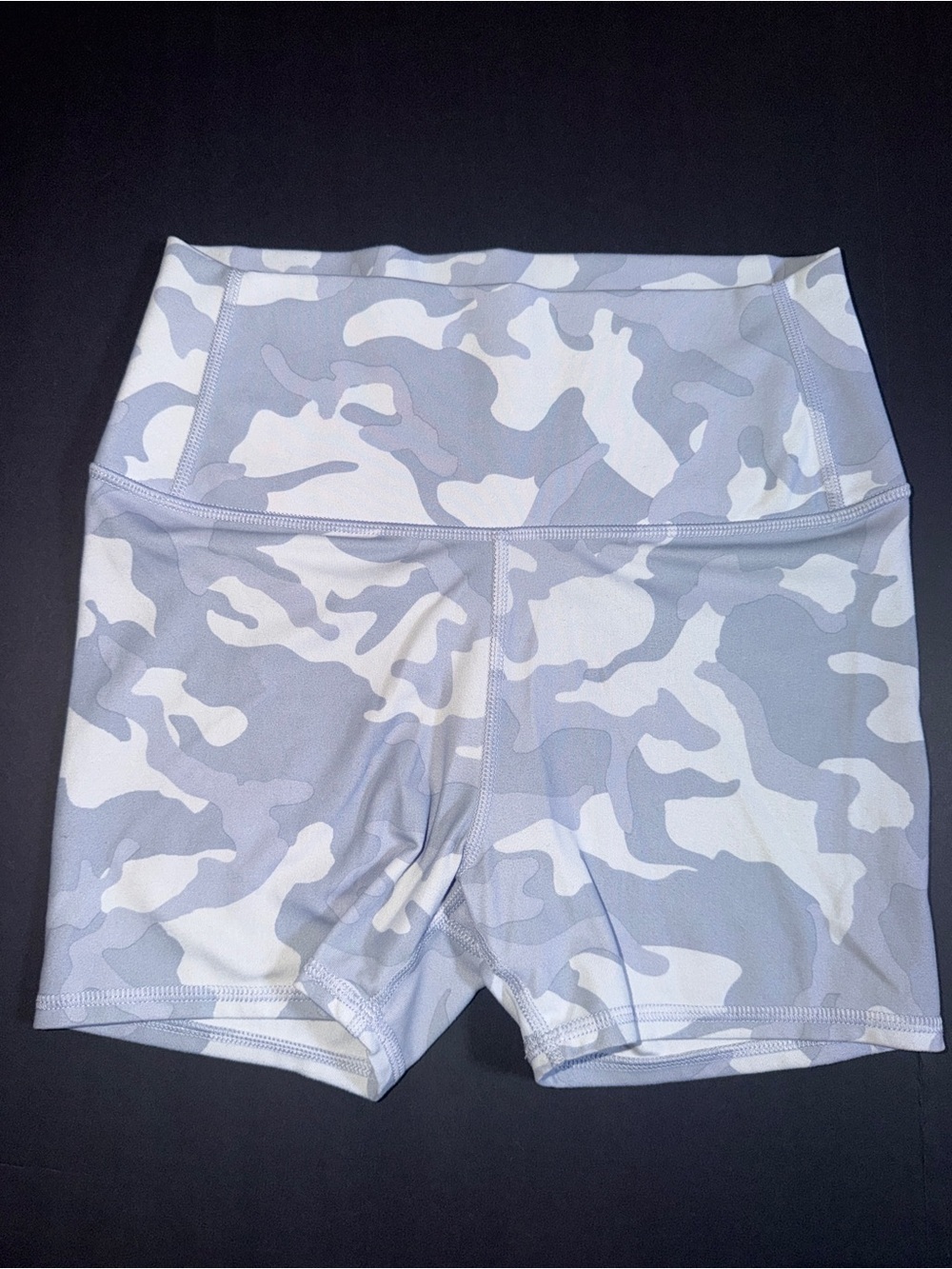 Girls all in motion High-Waist Camo Performance Bike Shorts - Gray/White
